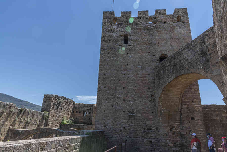 Huesca - Loarre - castillo de Loarre 36.jpg
